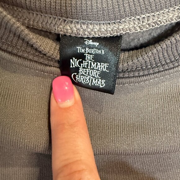 Disney Nightmare Before Christmas Graphic Pullover Goth Oversized NWOT - Picture 7 of 7